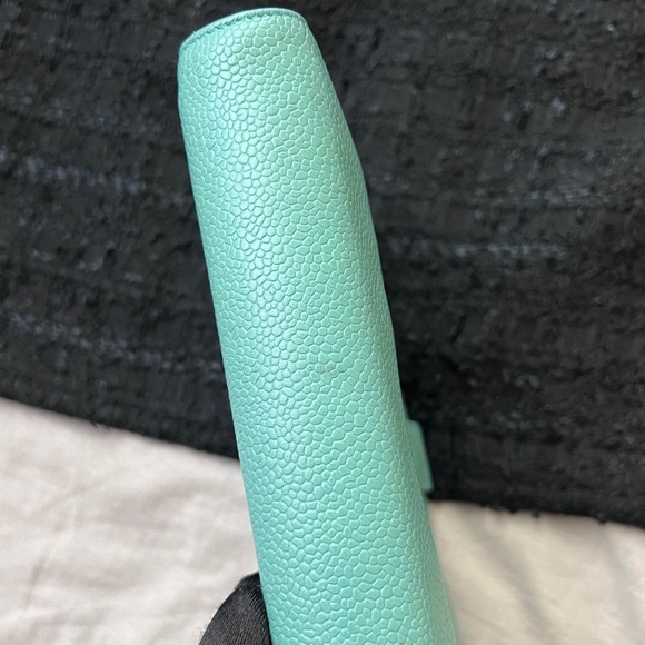 Auth Chanel CC Logo MEDIUM Turquoise Blue Caviar Agenda Cover w/Gold Hdw - Picture 5 of 16